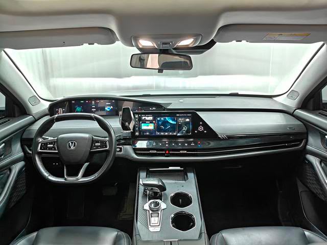 Changan Uni K 2024 2.0T Elegant Edition